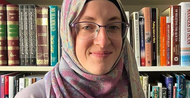 Woman-learns-Welsh-language-to-translate-Islamic-texts