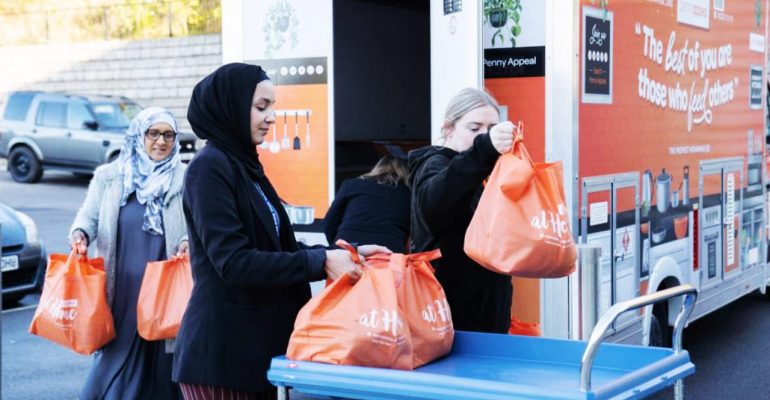 Islamic-charity-donates-food-bags-to-students