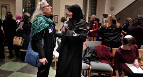 Inter-faith-dialogue-Muslims-Jews-and-women-in-America