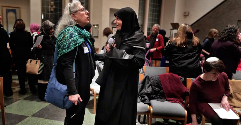 Inter-faith-dialogue-Muslims-Jews-and-women-in-America