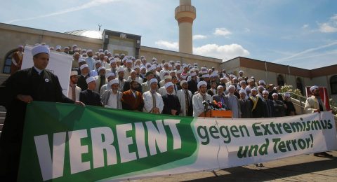 ISIS-condemned-by-300-Austrian-Muslim-imams