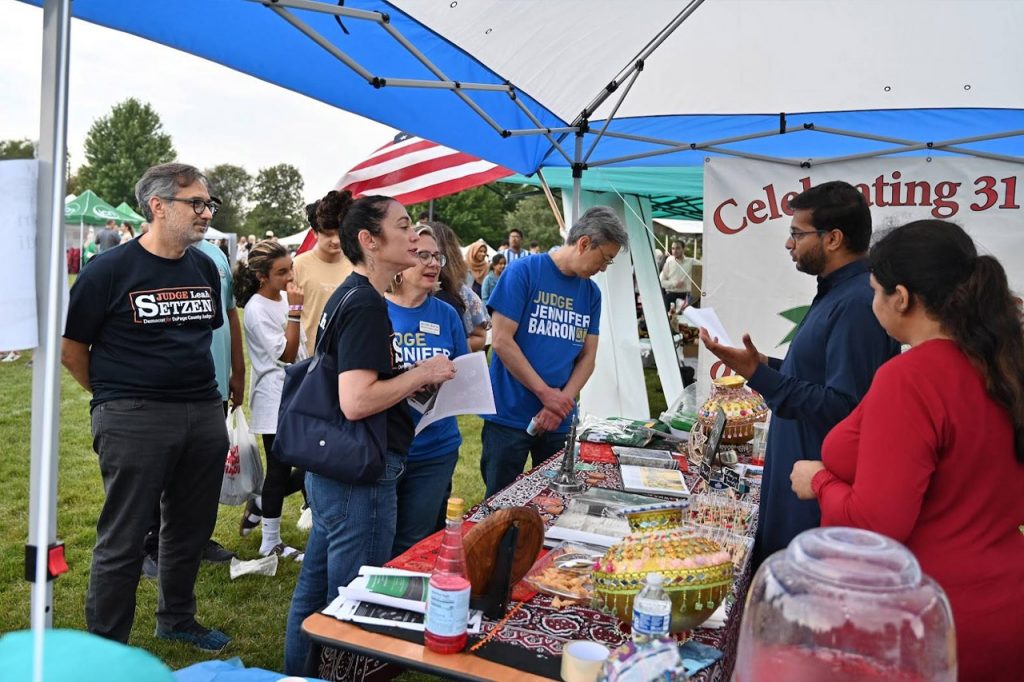 Illinois Muslims host Naperville first Halal Festival