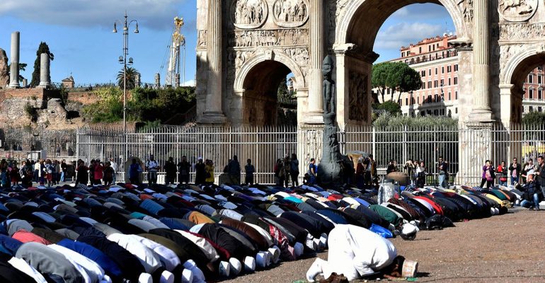 Italian Law Sparks Outcry as Muslims Prayer Spaces Face Threat of Closure