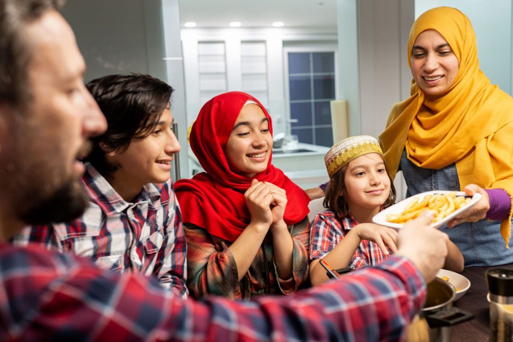 Making Ramadan fasting easy for children
