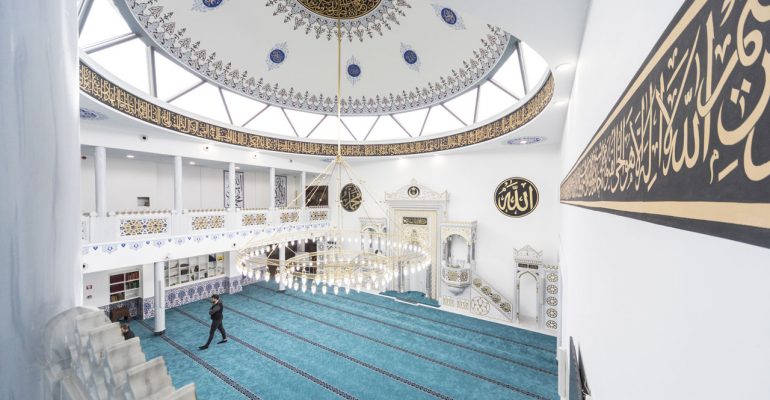 Wallonia's largest mosque opens after 10 years of construction