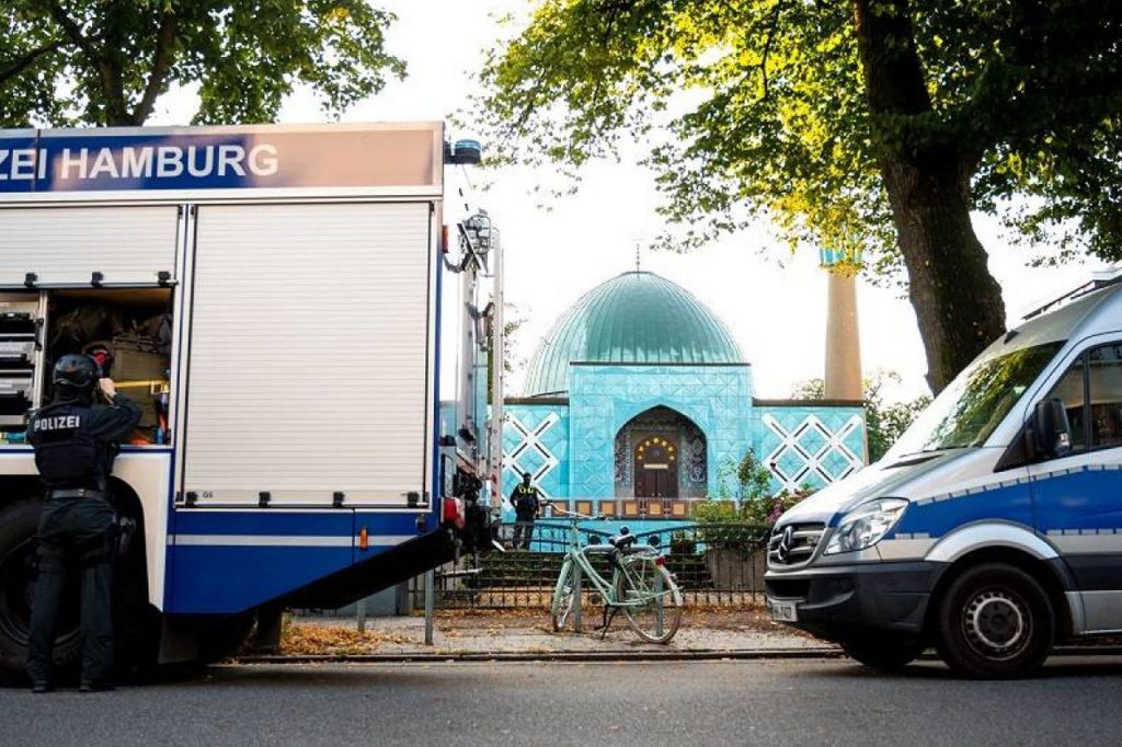 German Government’s Islamophobic Crackdown: Bans Islamic Centre Hamburg (IZH)