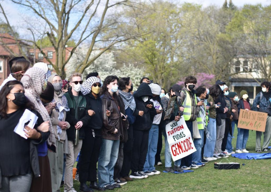 Northwestern medical school scrapes images of Arab students in keffiyehs