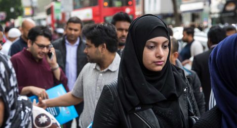 1 in 3 Muslims in UK consider leaving due to far-right riots