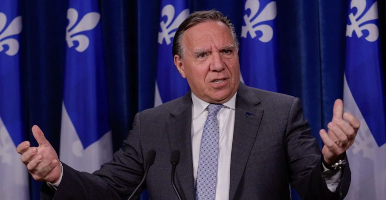 Prayer in the streets: Legault accused of lashing out at Muslims