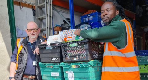 Muslim community 'unite' to buy items for foodbank