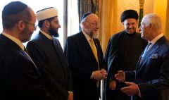 King Charles hosts Muslim and Jewish faith leaders at Buckingham Palace following 'Reconciliation Accords'