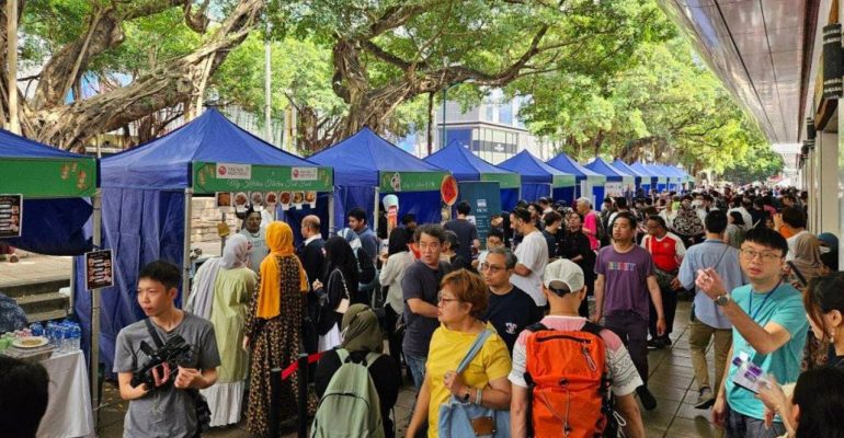 Hundreds of visitors attend Hong Kong's first halal food festival