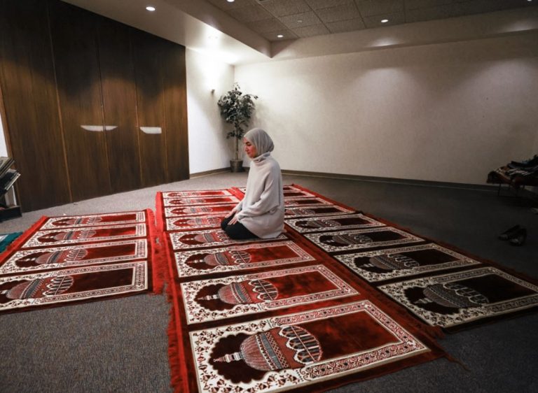 prayer-room